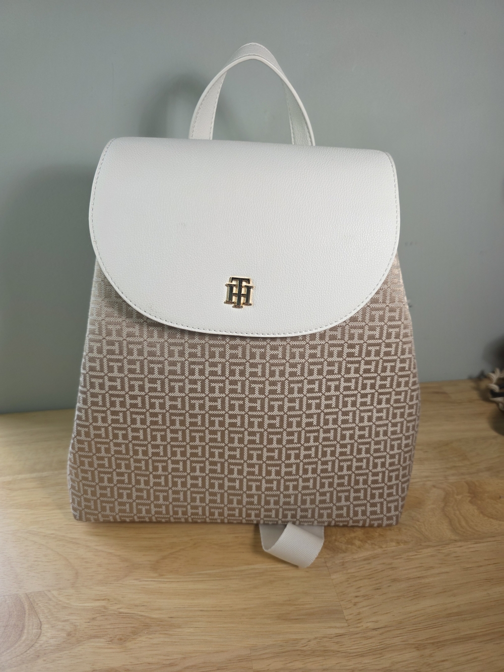 NWT Tommy Hilfiger Beige Monogram Canvas Backpack with White Flap
